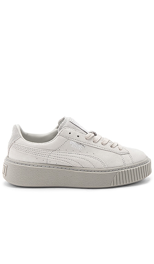 Clear sale platform pumas