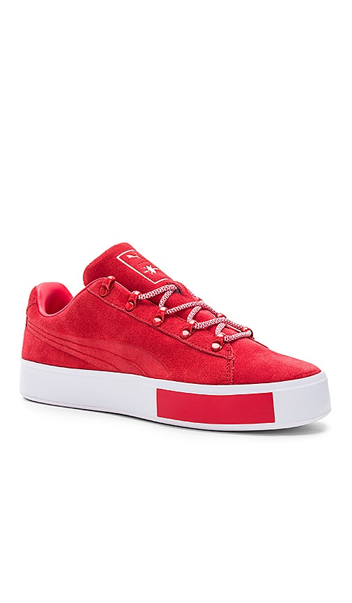 red platform pumas