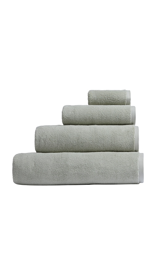 Parachute Premium Plush Hand Towel In Green