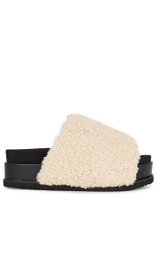 R0AM Fuzzy Platform Slide in Nude