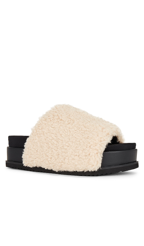 R0AM Fuzzy Platform Slide in Nude