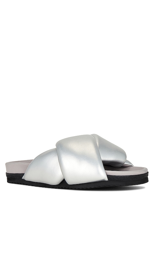 Shop R0am Foldy Puffy Slide In Silver