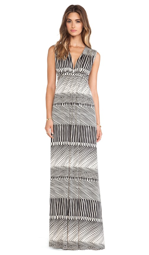 Long Sleeveless Caftan