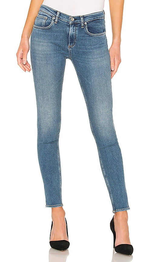 high rise jeans outfit