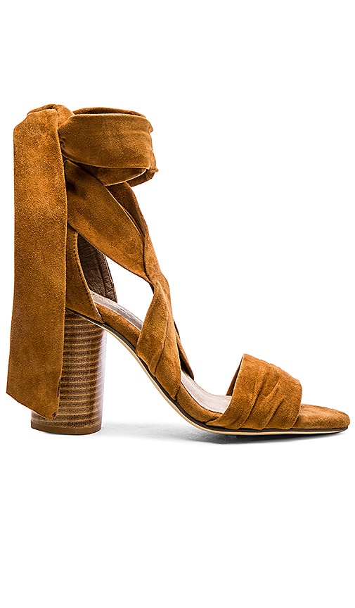 x REVOLVE Mia Heel
