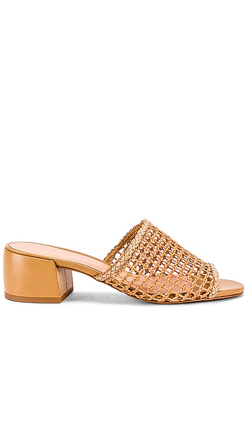 womens nude mules