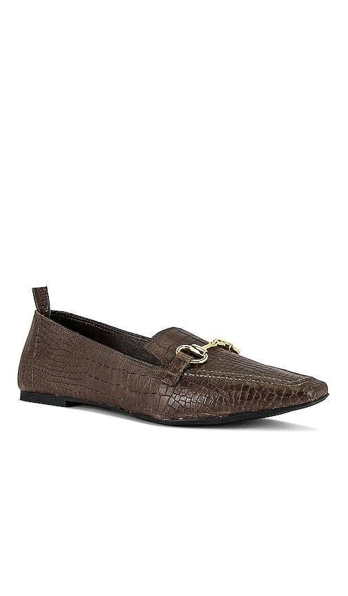 Shop Raye Caylee Loafer In Chocolate