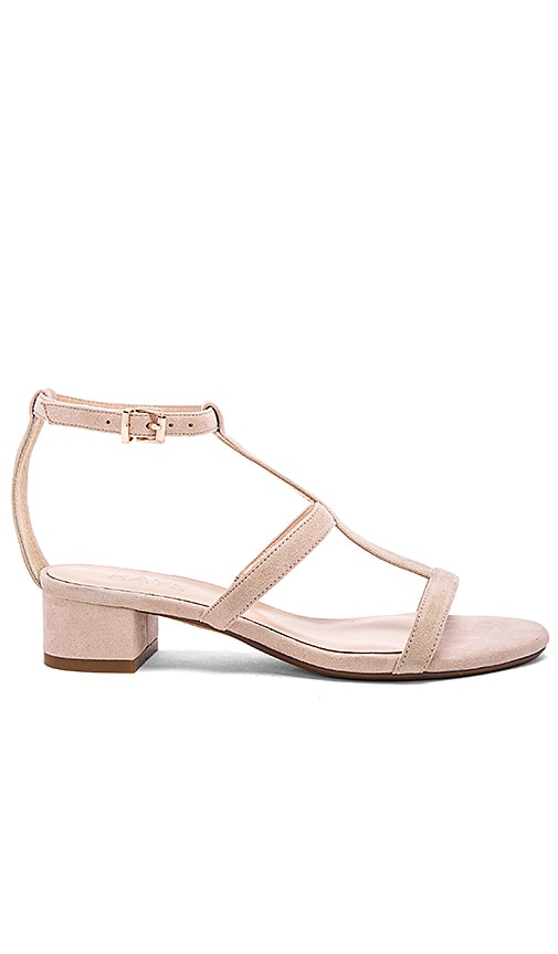 Adele Sandal