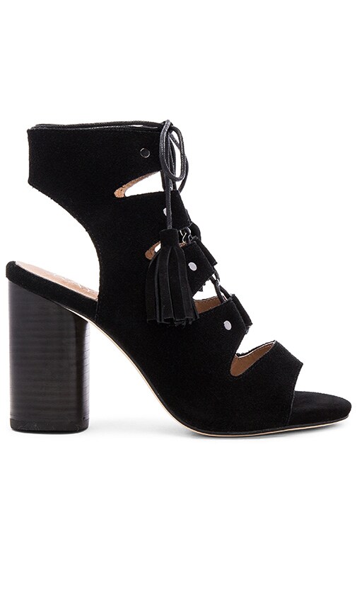 Mila Heel