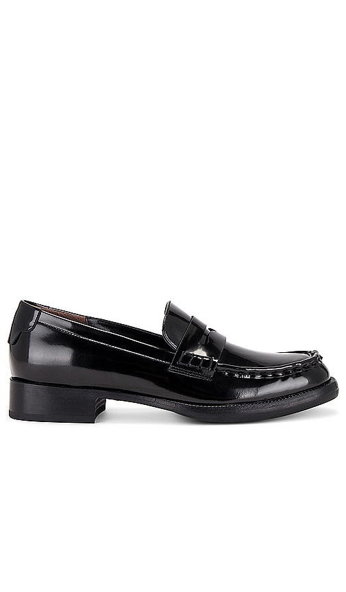 RAYE Camil Loafer in Black