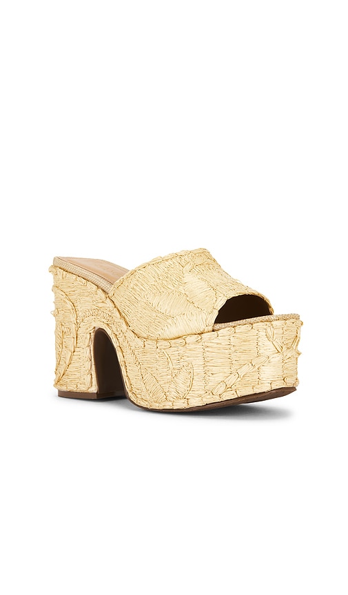 Raye Maeve Platform Sandal In Nude