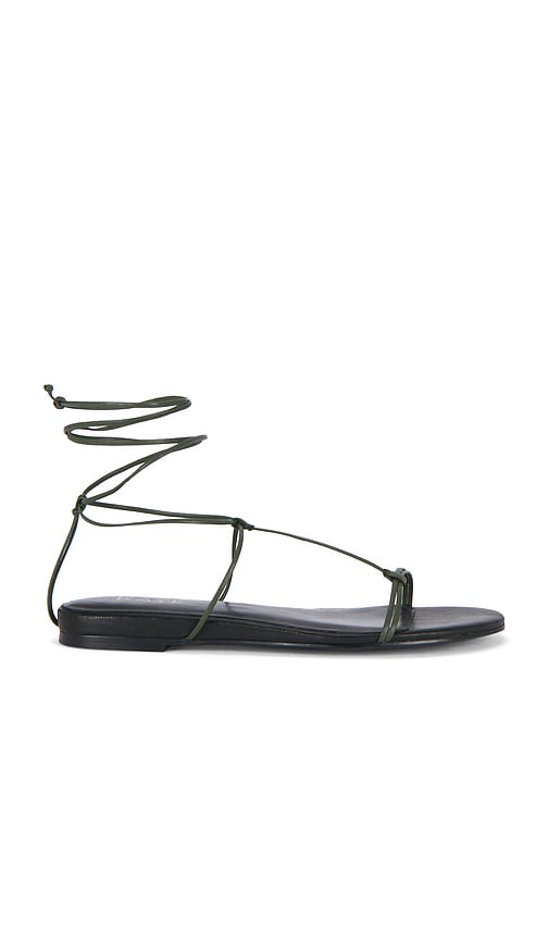 Elisa Sandal