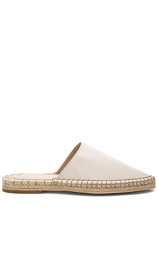 x REVOLVE Domino