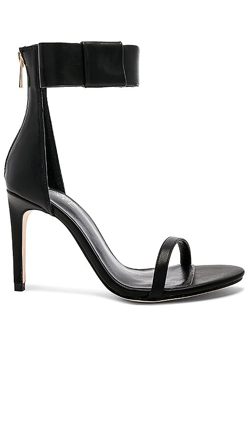 Henley Heel