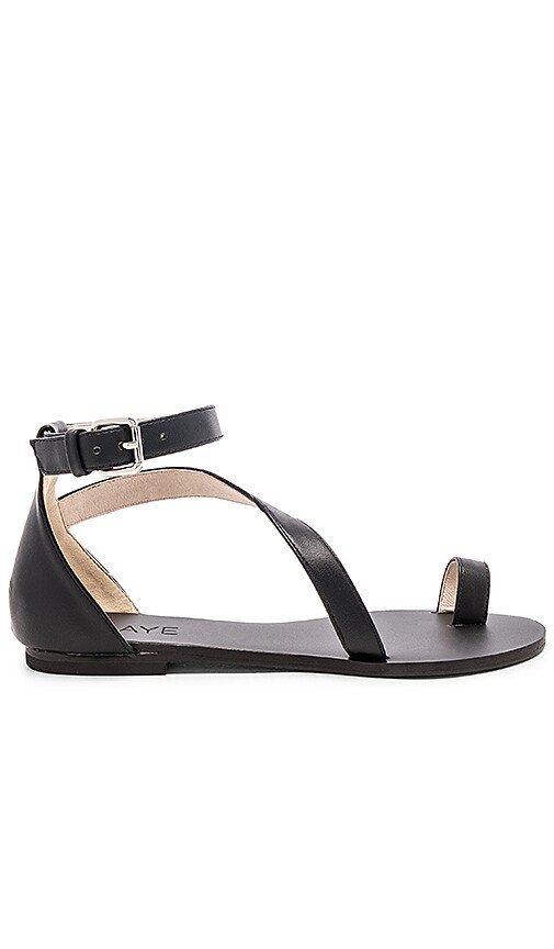 Clem Sandal