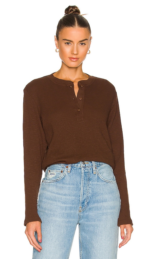 RE/DONE Henley Thermal Long Sleeve in Hickory | REVOLVE