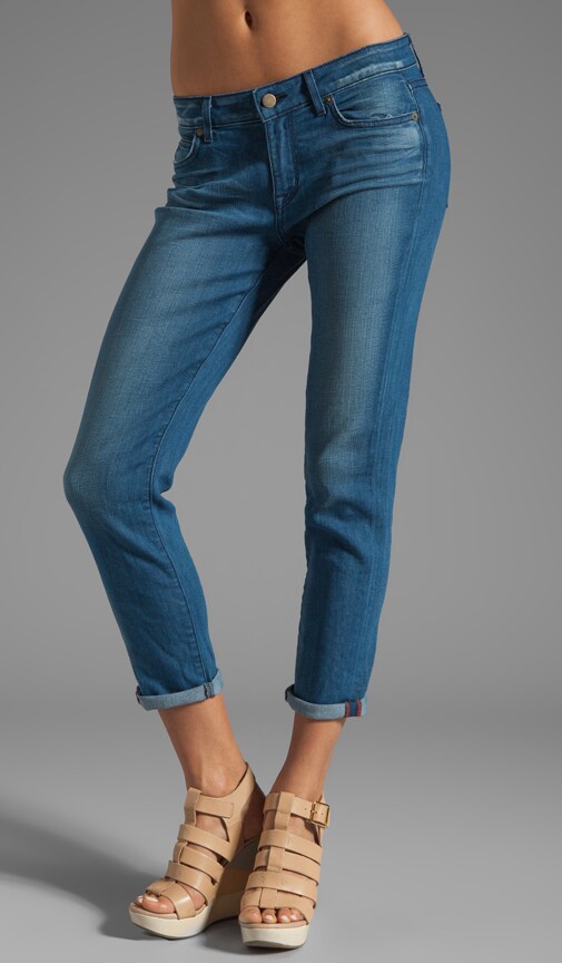 Relaxed Ankle Crop