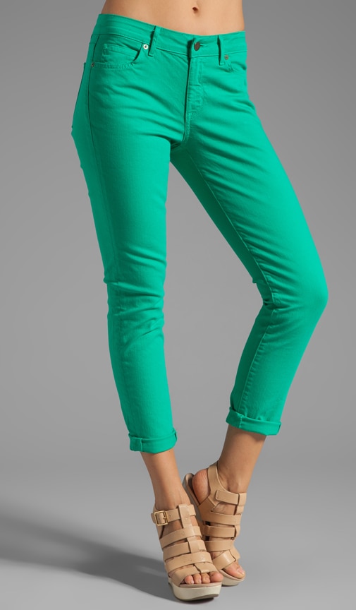 Relaxed Ankle Crop