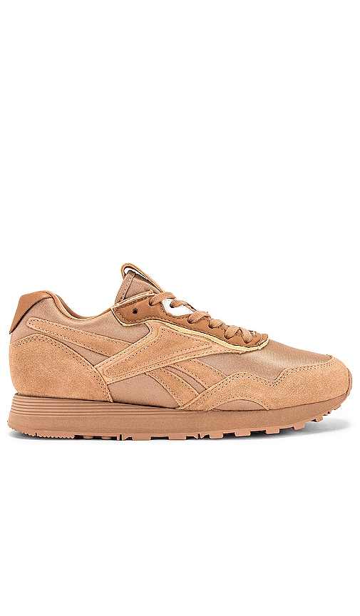 Reebok x Victoria Beckham RAPIDE VB スニーカー - Beige | REVOLVE