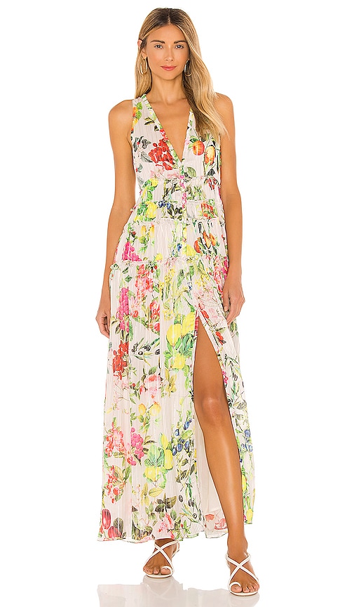 revolve rococo sand