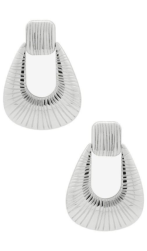 Striated Door Knocker Earring in Metallic Silver.