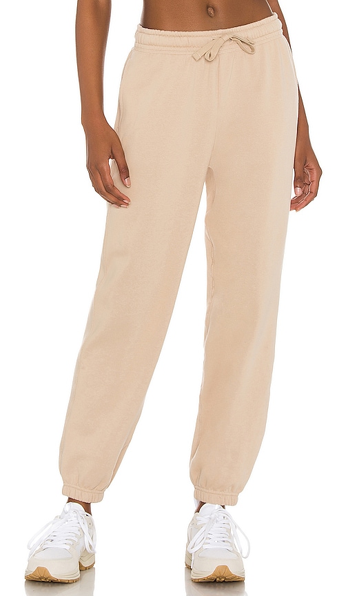 Richer Poorer Recycled Fleece Sweatpant in Sandstorm | REVOLVE