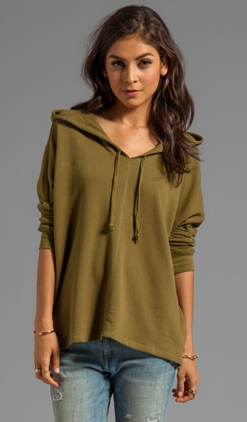 Niki Pullover Hoodie with Graduated Hem