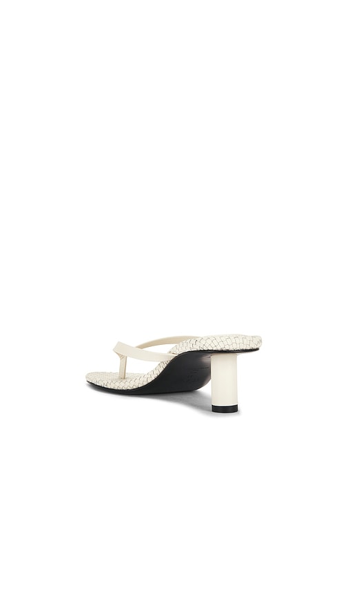  St. Agni High-heels Woven Thong In Ivory. Größe 36. Also In 38, 39. 