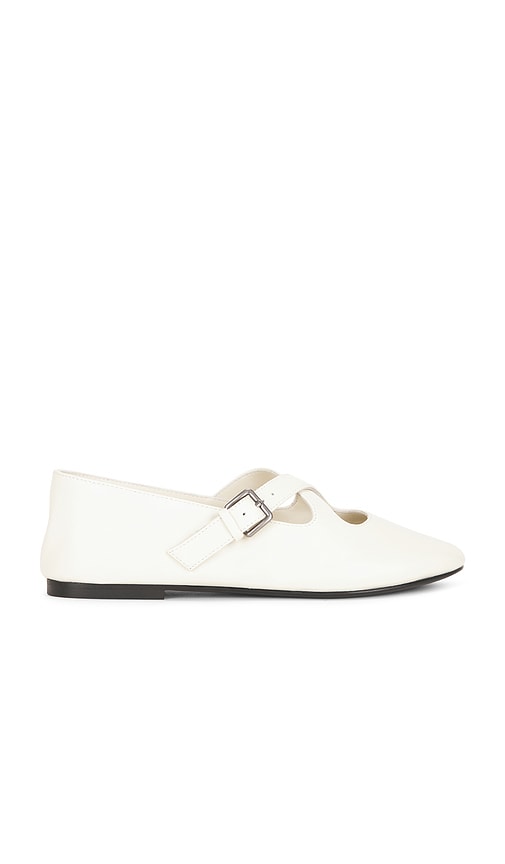 St. Agni Ballerina Flat in White. - size 36 (also in 38, 39, 40)