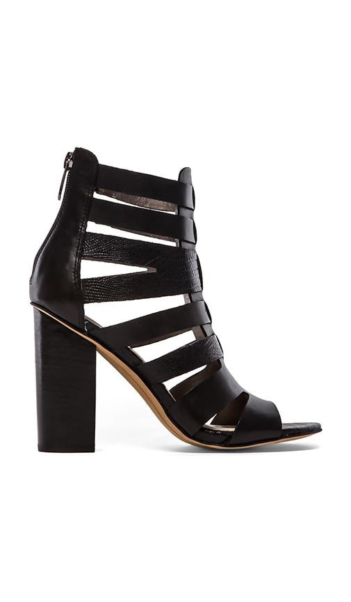 Yazmine Heel
