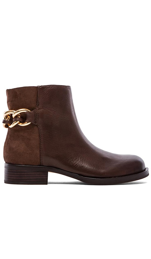 Chester Bootie