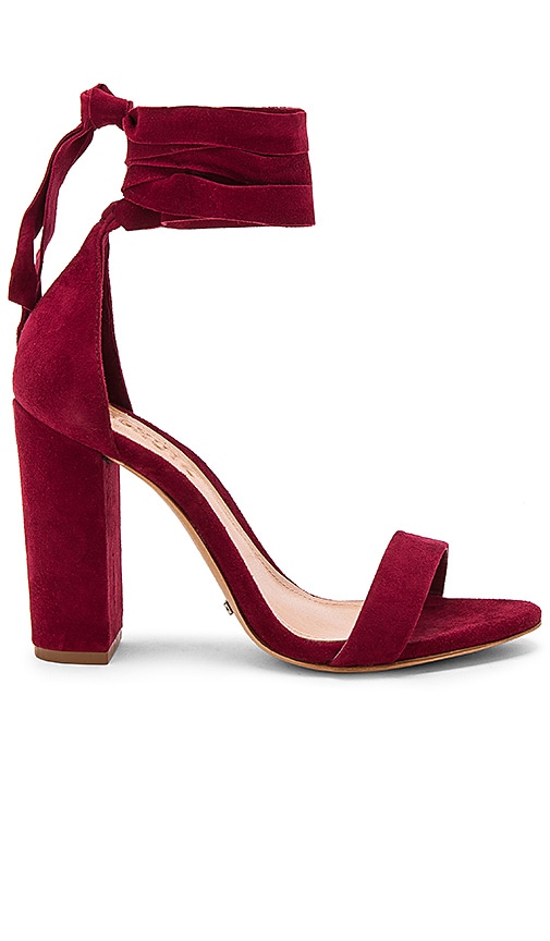 red wine heels