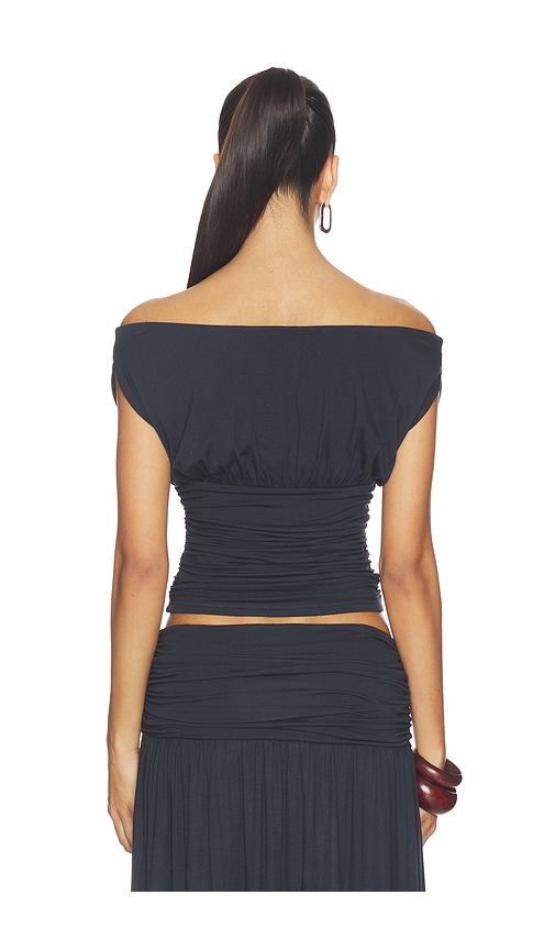  Seven Wonders Avanni Off Shoulder Ruched Top En Color Azul Marino Talla L  (también En M, S, Xl, Xs). 