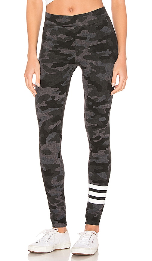 camo yoga leggings