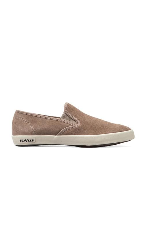 02/64 Baja Slip On Pantone