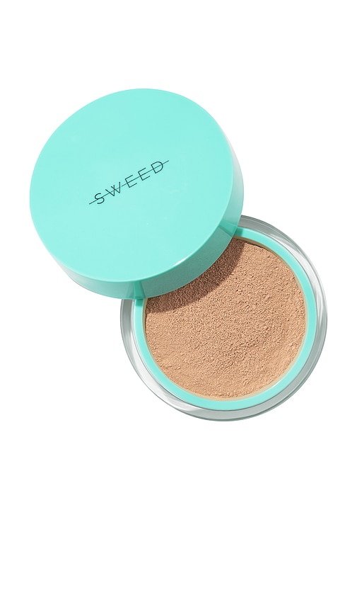 Miracle Powder in Medium Light 02.