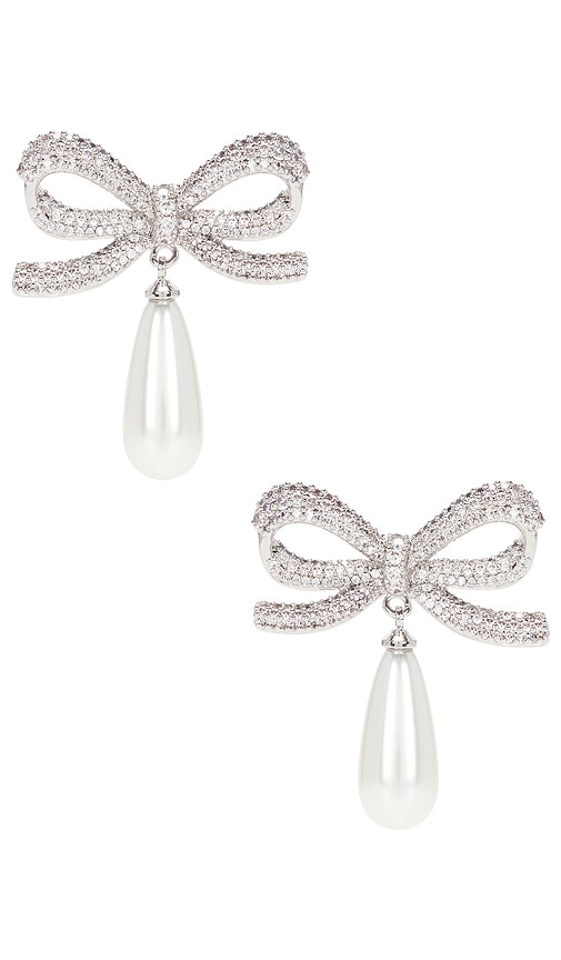 イヤリング Pearl Bow Droplet Earrings - SELF PORTRAIT - Silver - White Pearl Bow Droplet Earrings – self-portrait-US