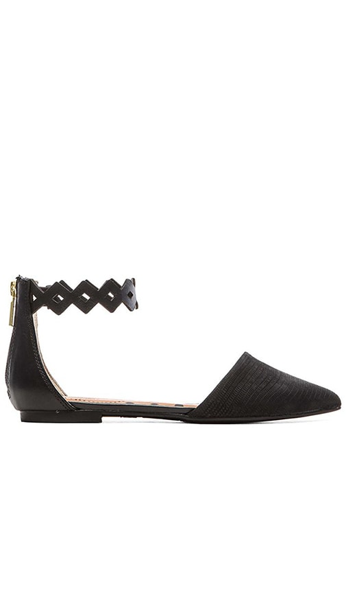 Seychelles Dainty Flat in Black
