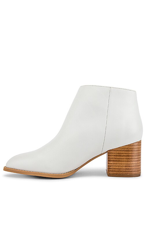 Seychelles Chaparral Bootie in White 