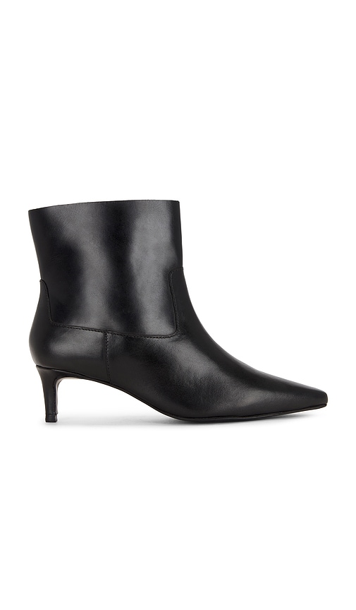 Seychelles Venue Boot in Black. - size 6 (also in 7)