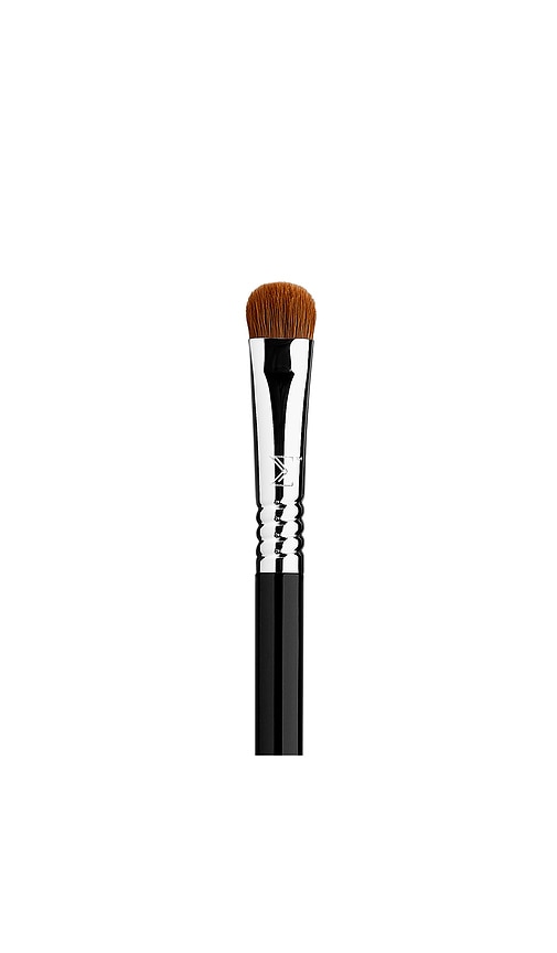 Sigma Beauty E54 Medium Sweeper Brush In Black
