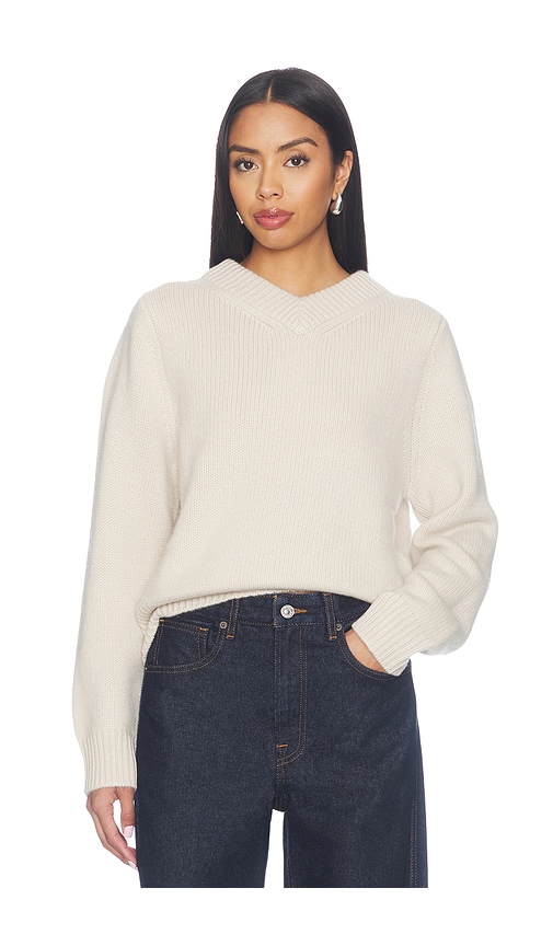 Soft Goat Chunky V-neck Sweater In White