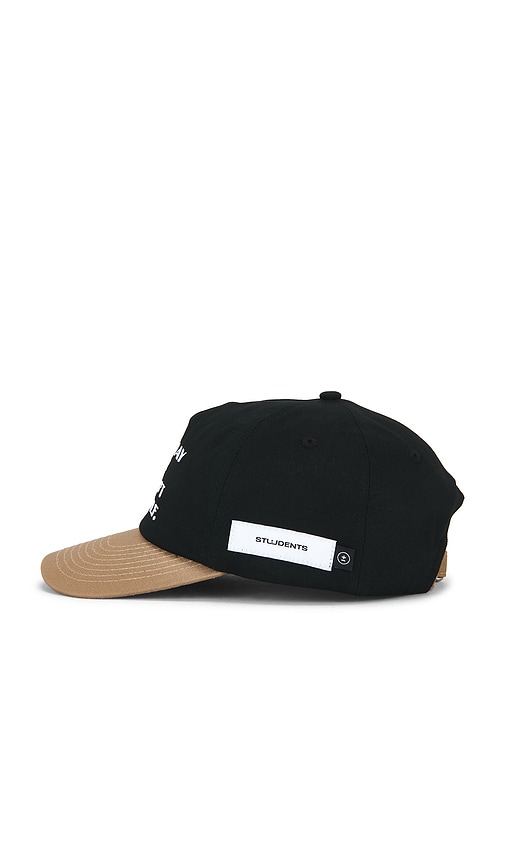  Students Golf Hut In Black. 