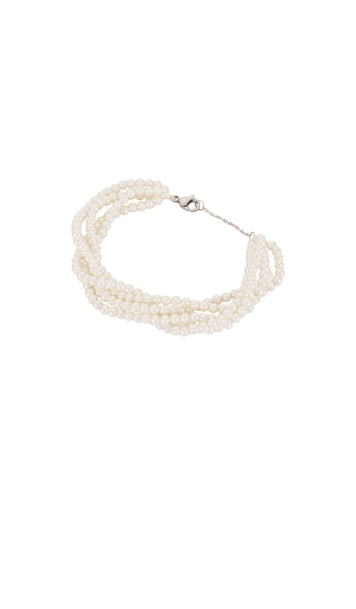 Shop Shashi Pearl Bracelet Set In 象牙白