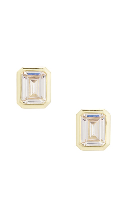 Shashi Emerald Cut Bezel Stud Earring In 골드