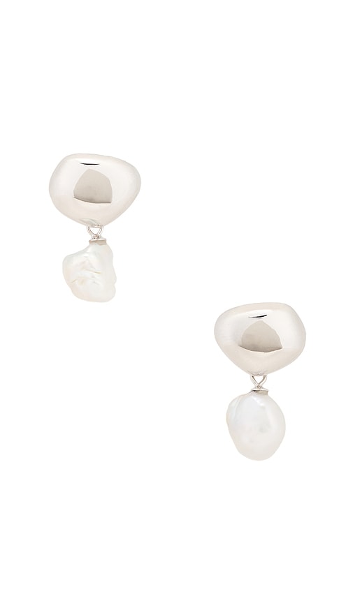Pearl Drop Earring
