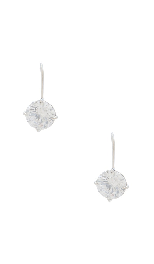  Shashi Caroline Drop Earring In Metallic Silver. 
