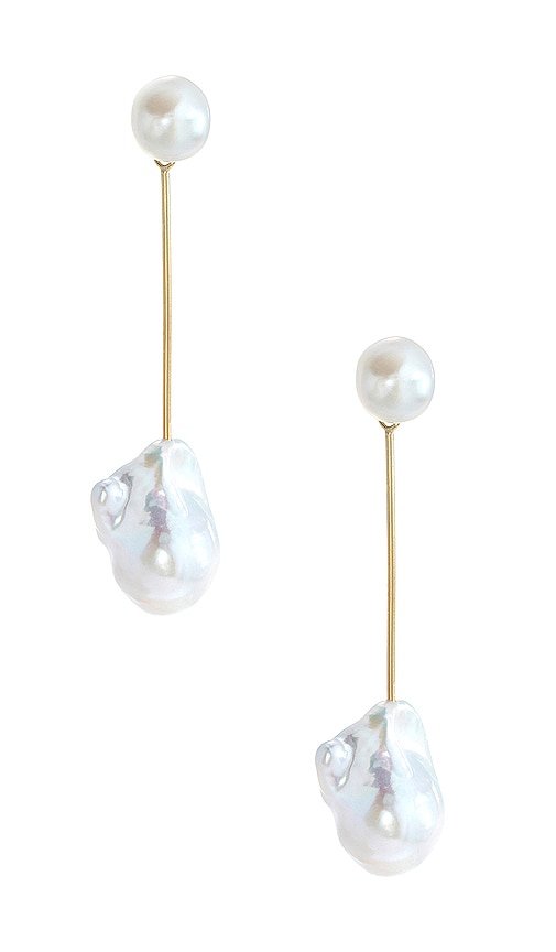 Shashi Petunia Pearl Earring In Pearls