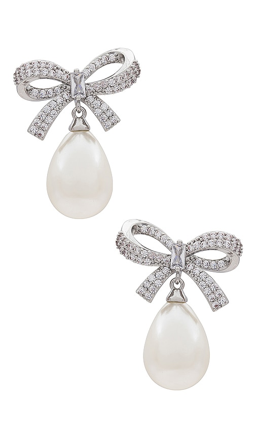 Shashi Pave Bow Pearl Drop Earring In É“¶è‰²