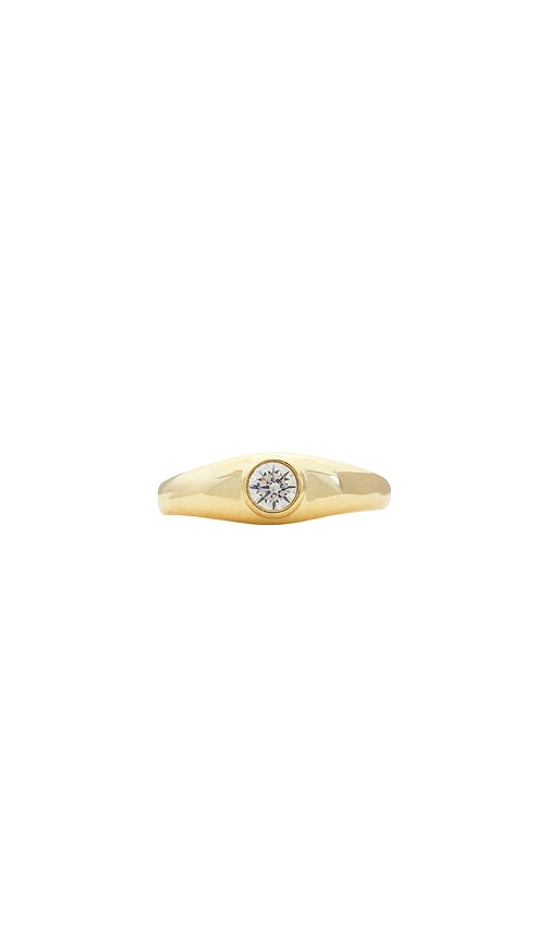 Shop Shashi Bold Solitaire Ring In 金色
